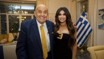 Ο Ρούντολφ Τζουλιάνι στην Αθήνα – Το δείπνο με την Κίμπερλι Γκιλφόιλ