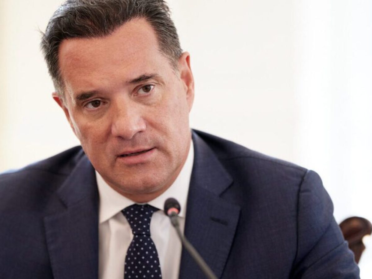Ο Άδωνις για τη φωτογραφία του Διαδικτύου: «Να ξεχωρίζουμε τις αλήθειες από το ψέμα, υπάρχουν και οικογένειες»