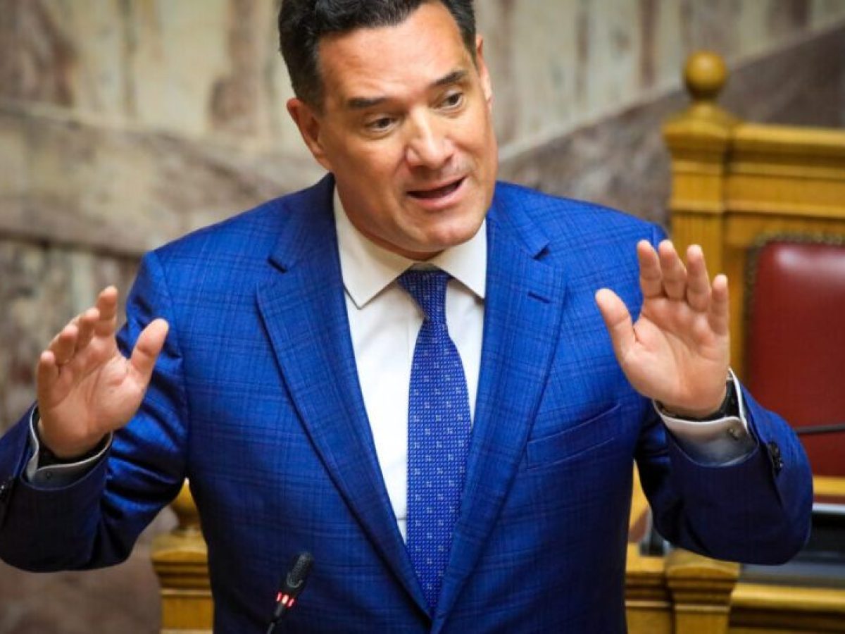 Ο Άδωνις βρήκε την «αμαρτωλή» φωτό: «Μην πιστεύετε τίποτα»