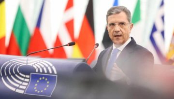 Ολοκλήρωση της ηλεκτρικής διασύνδεσης για φθηνό ρεύμα ζήτησε από την Κομισιόν ο Γ. Αυτιάς