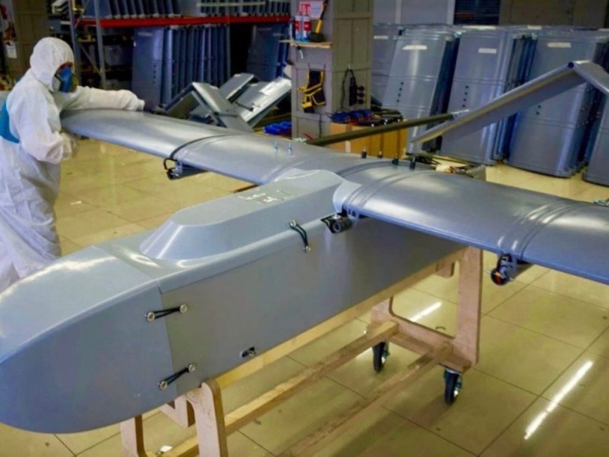 Ουκρανικά drones: Παραιτήσεις στη Λετονία, σιγή στην Ελλάδα