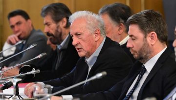 ΠαΣοΚ: Η νέα λίστα Σκανδαλίδη και το σκληρό ροκ Ανδρουλάκη με κυβέρνηση