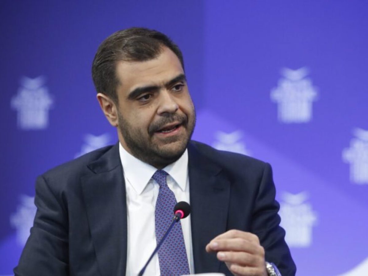 &Pi;&alpha;ύ&lambda;&omicron;&sigmaf; &Mu;&alpha;&rho;&iota;&nu;ά&kappa;&eta;&sigmaf; &gamma;&iota;&alpha; &Alpha;&lambda;έ&xi;&eta; &Tau;&sigma;ί&pi;&rho;&alpha;: &laquo;&Eta; &pi;&omicron;&lambda;&iota;&tau;&iota;&kappa;ή &delta;&epsilon;&nu; &epsilon;ί&nu;&alpha;&iota; &mu;&alpha;&nu;&iota;&phi;έ&sigma;&tau;&alpha;, &tau;&rho;έ&mu;&omega; &tau;&iota; &theta;&alpha; &alpha;&kappa;&omicron;ύ&sigma;&omicron;&upsilon;&nu; &tau;&alpha; &alpha;&upsilon;&tau;ά&kappa;&iota;&alpha; &mu;&alpha;&sigmaf;&raquo;