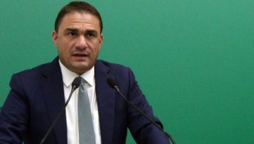 Πυρά Τσουκαλά για το κόμμα Τσίπρα: «Μοιάζει περισσότερο με προϊόν μάρκετινγκ παρά με μία νέα πολιτική πρόταση»