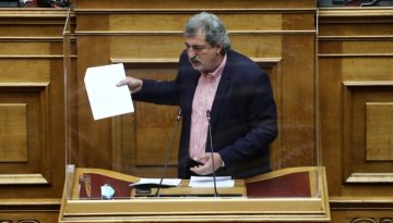 Πολάκης μετά τη διαγραφή από την ΚΟ: «Μην αποχωρείτε από τον ΣΥΡΙΖΑ – Παραμένω μέλος της ΠΓ»