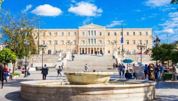 Πώς η μεγάλη ρευστότητα στην Αριστερά γίνεται ισχυρό «χαρτί» για την κυβέρνηση