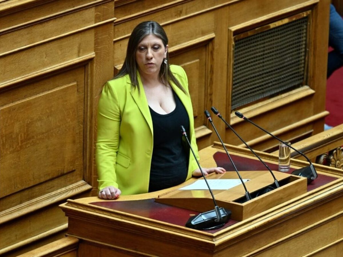 Προς άρση ασυλίας για τα έκτροπα στη δίκη των Τεμπών η Κωνσταντοπούλου