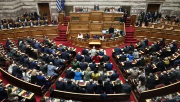 Πρόταση για εξεταστική για τις υποκλοπές κατέθεσε το ΠΑΣΟΚ – Αποφάσεις με 151 και όχι 120 ψήφους εξετάζει η κυβέρνηση