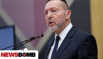 ΠΑΣΟΚ για νέα θητεία Στουρνάρα: Να υπάρξουν όρια θητειών σε δημόσιες θέσεις