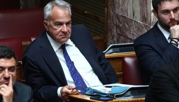 ΠΑΣΟΚ κατά Βορίδη: Η σιωπή για τις υποκλοπές είναι ενοχική