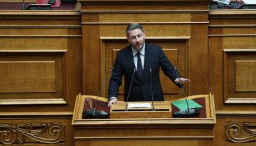 ΠΑΣΟΚ: Ουδέποτε πήρε ο κ. Ανδρουλάκης ένα ευρώ από το δημόσιο για ανακαίνιση