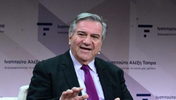ΠΑΣΟΚ: Πόλεμος δηλώσεων μετά την παραίτηση Καστανίδη – Οι λόγοι, οι καταγγελίες και η επόμενη μέρα