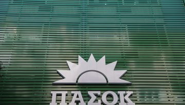 ΠΑΣΟΚ: Στα άκρα η κόντρα με τη ΝΔ, στο τραπέζι η δυσπιστία