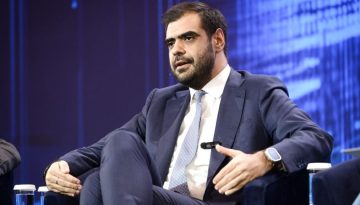 Σε πολιτική εγρήγορση η κυβέρνηση ενόψει της γαλάζιας κοινοβουλευτικής ομάδας