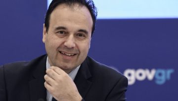 Σε τροχιά… Akyla ο Παπαστεργίου: «Ferto» και στο ποινικό μητρώο, μέσα σε 5 λεπτά για το 50% των Ελλήνων