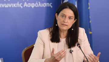 Σφοδρή κόντρα για το 4ήμερο: «Ανεφάρμοστο» λέει η Κεραμέως – επιμένει το ΠΑΣΟΚ