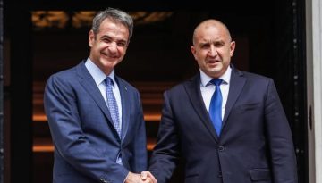 Συγχαρητήρια Μητσοτάκη στον νέο Πρωθυπουργό της Βουλγαρίας, Ρούμεν Ράντεφ