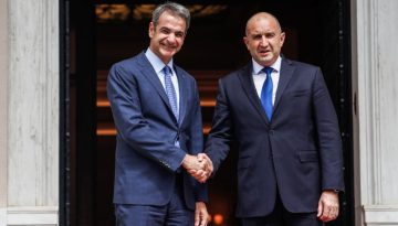 Συγχαρητήρια του Μητσοτάκη στον Ράντεφ για την ανάληψη των καθηκόντων του