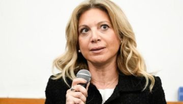 Σήμερα τα αποκαλυπτήρια του κόμματος της Καρυστιανού – Το επιτελείο και η στρατηγική