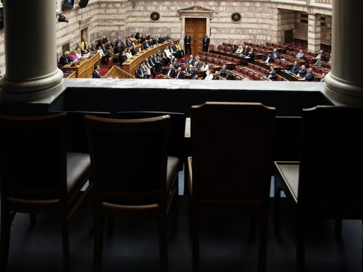 Σκάνδαλο υποκλοπών: Ξεκίνησε η συνεδρίαση της Βουλής σχετικά με την πρόταση του ΠΑΣΟΚ για εξεταστική – Live