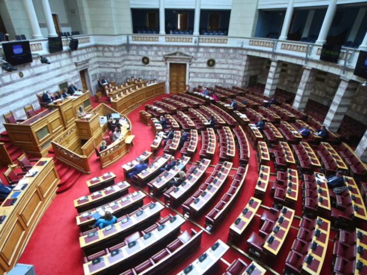 Στη Βουλή η μάχη για τις υποκλοπές: Το σχέδιο της ΝΔ για να «μπλοκάρει» την Εξεταστική που προτείνει το ΠΑΣΟΚ