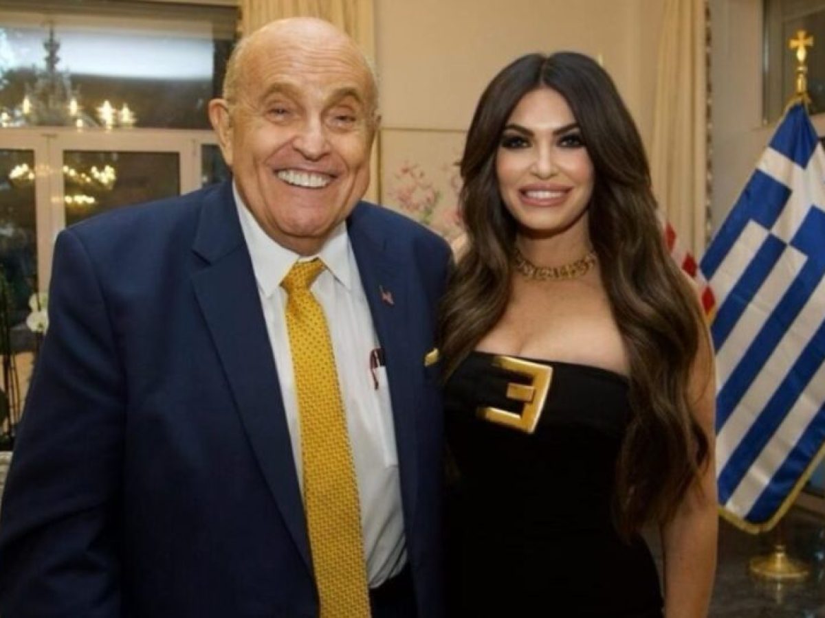 Στην Αθήνα γιόρτασε τα γενέθλια του ο Ρούντολφ Τζουλιάνι – Το δείπνο της Γκιλφόιλ παρουσία υπουργών