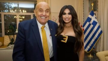 Στην Αθήνα γιόρτασε τα γενέθλια του ο Ρούντολφ Τζουλιάνι – Το δείπνο της Γκιλφόιλ παρουσία υπουργών
