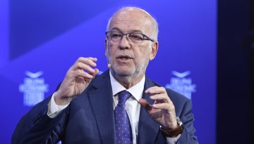 Στήριξη Φλωρίδη στην πρόταση για άρση της ανωνυμίας στο διαδίκτυο – Προανήγγειλε νομοθετική παρέμβαση για τα deepfake βίν