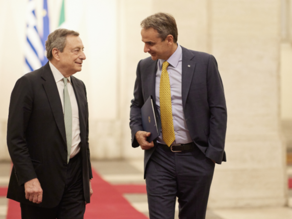 Στο πλευρό του Ντράγκι ο Μητσοτάκης: Νέα διεθνής αναγνώριση για την Ελλάδα