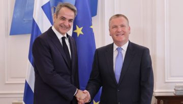 Στον Μητσοτάκη ο Επίτροπος ΜακΓκράθ: Εύσημα για την πρόοδο στο κράτος δικαίου