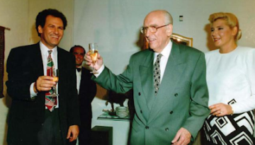 Τα 90+1 κακουργήματα της «εγκληματικής οργάνωσης» ΠΑΣΟΚ!