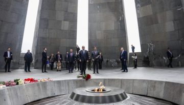 Τασούλας από την Αρμενία: Με άσβεστη μνήμη εγκλήματα Γενοκτονίας δεν θα επαναληφθούν