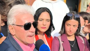 Θεσσαλονίκη: Ο «Ζορό» στο πλευρό της Μαρίας Καρυστιανού