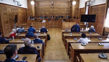 Τις «στημένες» ερωτήσεις βουλευτών της ΝΔ σε μάρτυρα του σκανδάλου των υποκλοπών επαναφέρει το ΠΑΣΟΚ