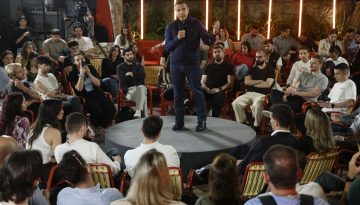 Το υβριδικό κόμμα του Τσίπρα