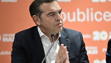 Τσίπρας εναντίον ΠΑΣΟΚ: Μια κούρσα με στόχο το… ασημένιο μετάλλιο
