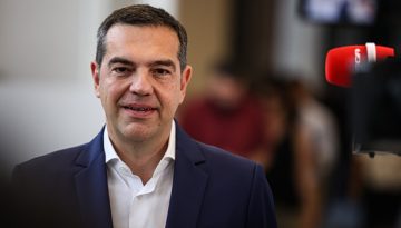 Τσίπρας για Πανελλαδικές: Τα όνειρά σας είναι πολύ μεγάλα για να χωρέσουν στην κόλλα των εξετάσεων