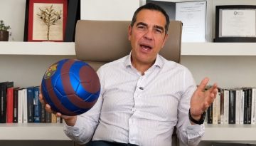 Τσίπρας: Με «άρωμα Μπαρτσελόνα» τα χρώματα του νέου κόμματος και το ραντεβού στο Θησείο (βίντεο)