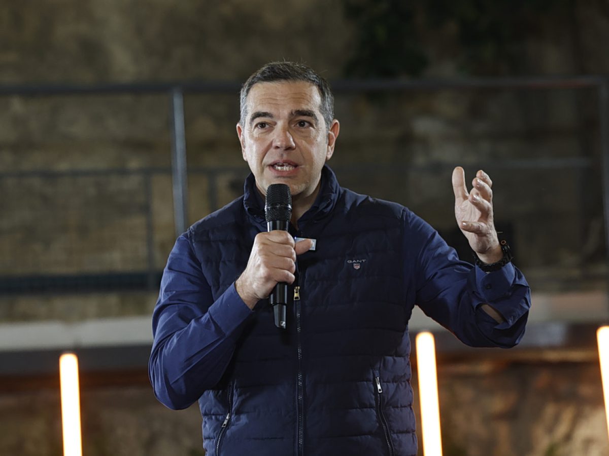 Τσίπρας: Με μπλε, κόκκινο και Κραουνάκη