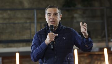 Τσίπρας: Με μπλε, κόκκινο και Κραουνάκη