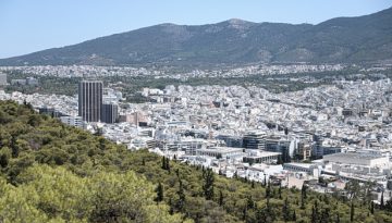 Τσουκαλάς: Η στέγαση είναι δικαίωμα και όχι προνόμιο των λίγων – Η κυβέρνηση επιμένει σε λάθος λύσεις