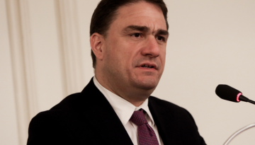 Τσουκαλάς: Μόνο το ΠΑΣΟΚ ασκεί πολυθεματική δομική αντιπολίτευση