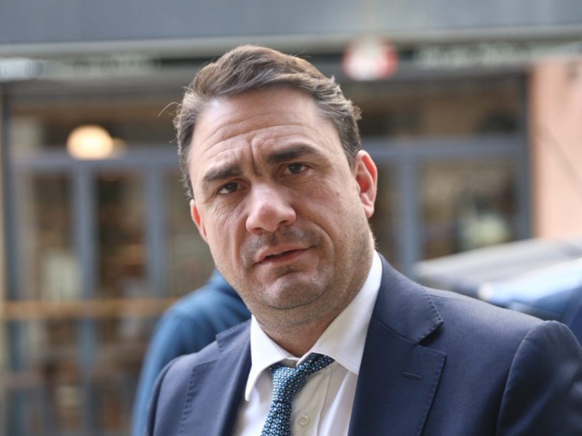 Τσουκαλάς: «Αν το μοντέλο εργασίας που έχει στο μυαλό της η κυβέρνηση είναι η Βουλγαρία, ας μας το πει ευθαρσώς»