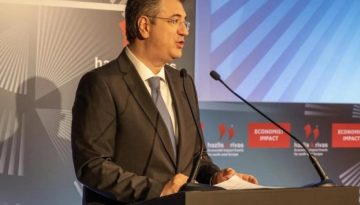 Τζιτζικώστας: «Η Ευρώπη δεν αντιμετωπίζει επί του παρόντος έλλειψη αεροπορικών καυσίμων»