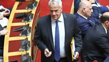 Βορίδης κατά Καρυστιανού: Αξιοποιεί πολιτικά το προσωπικό της δράμα – Απευθύνεται σε αντιπολιτικό χυλό