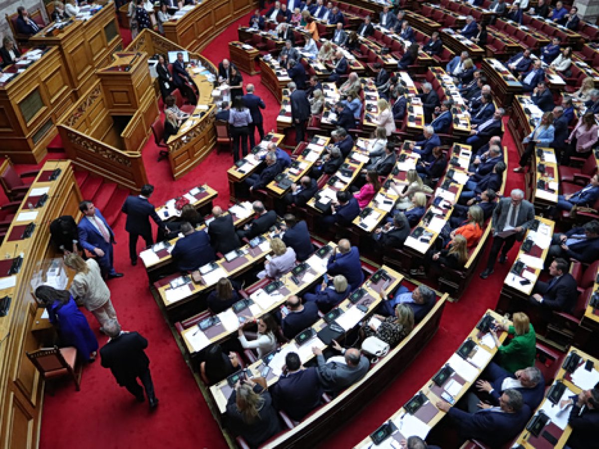 Βουλή: Ξεκινά η μάχη της εξεταστικής – Με θεσμικές ακροβασίες επιχειρεί η ΝΔ να βάλει τέλος στο σκάνδαλο των υποκλοπών