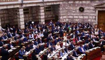 Βουλή: Απορρίφθηκαν οι προτάσεις για Προανακριτική κατά των Λιβανού και Αραμπατζή