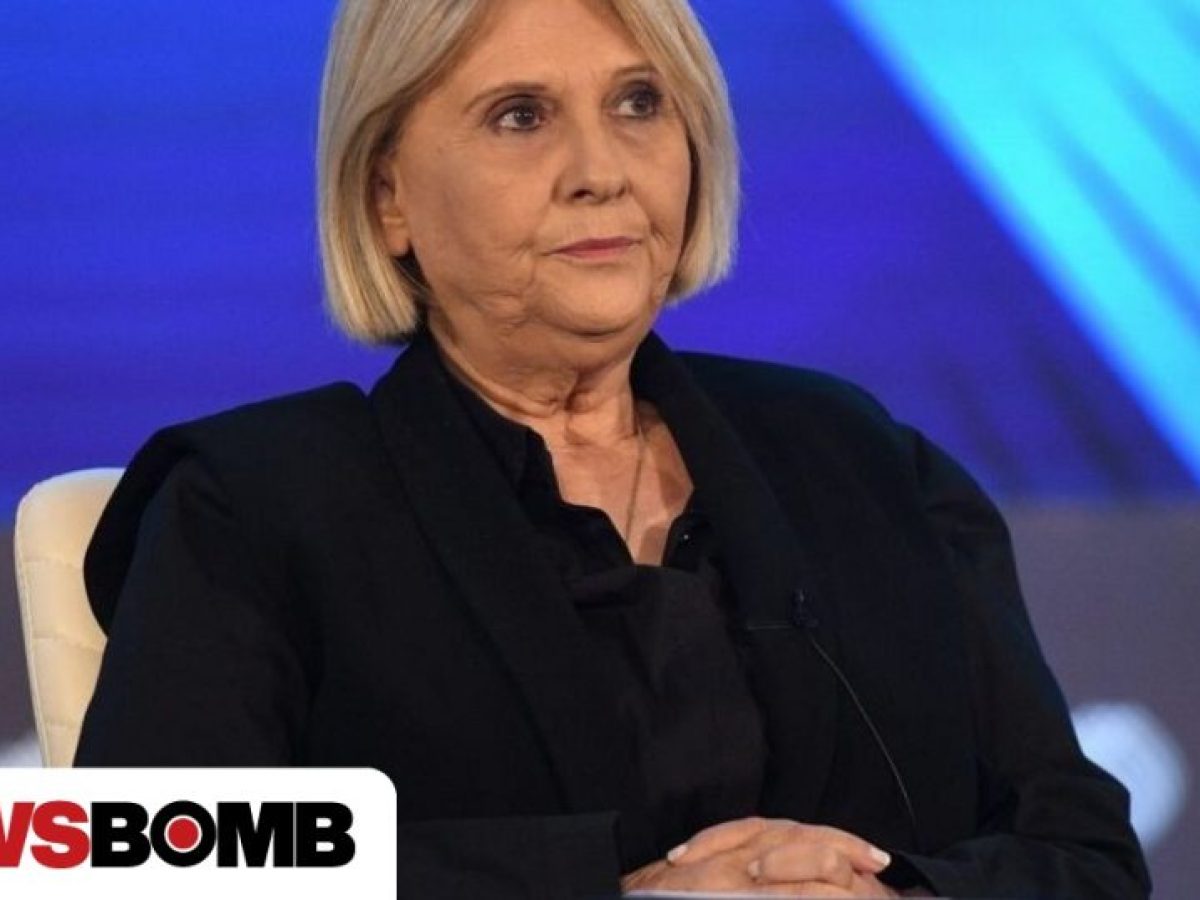 &Beta;&omicron;ύ&lambda;&tau;&epsilon;&psi;&eta; &kappa;&alpha;&tau;ά &Alpha;&nu;&delta;&rho;&omicron;&upsilon;&lambda;ά&kappa;&eta;: &laquo;&Kappa;&alpha;&iota; &sigma;&tau;&omicron;&nu; &Mu;&alpha;&rho;&xi; ά&rho;&epsilon;&sigma;&epsilon; &eta; &kappa;&alpha;&lambda;&omicron;&pi;έ&rho;&alpha;&sigma;&eta; &ndash; &Alpha;&rho;&iota;&sigma;&tau;&epsilon;&rho;&omicron;ί &phi;&tau;&omega;&chi;&omicron;ί &delta;&epsilon;&nu; &upsilon;&pi;ά&rho;&chi;&omicron;&upsilon;&nu;&raquo;
