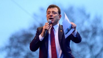 Ξεκίνησε η δίκη του Ιμάμογλου για «πολιτική κατασκοπεία» – Ζητούν έως και 20 χρόνια κάθειρξη
