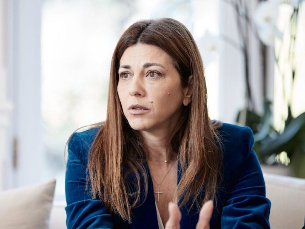Ζαχαράκη για τις 17χρονες στην Ηλιούπολη: «Πολιτεία, ΜΜΕ, κοινωνία έχουμε χρέος να σεβαστούμε τα παιδιά και τις οικογένει
